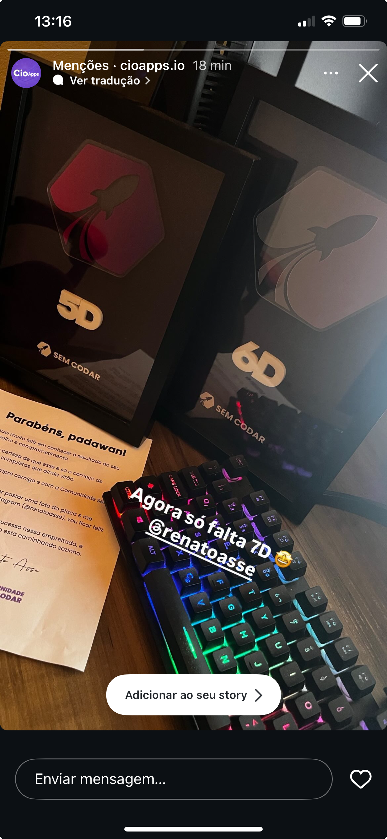 Placa comemorativa de aluno